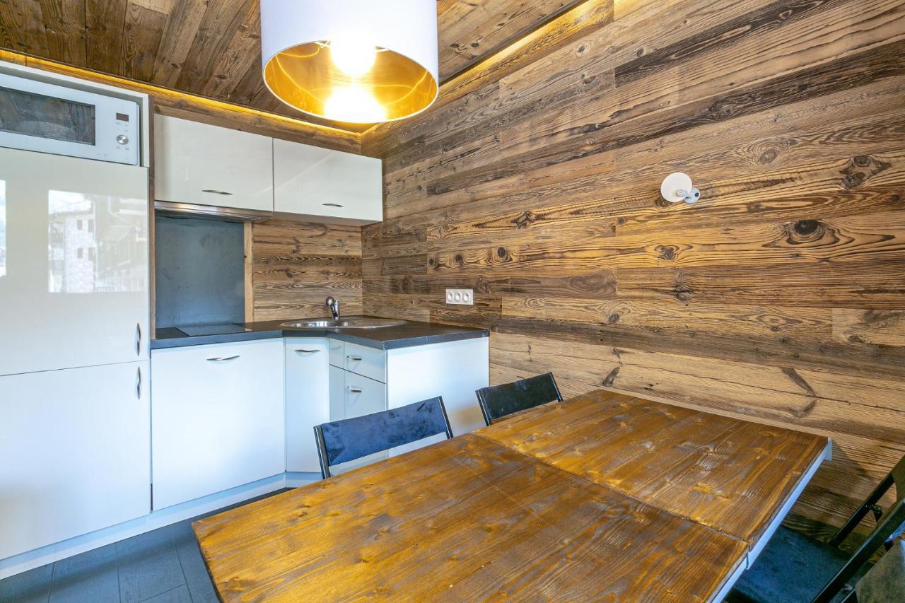 Magnifique Petit Studio 2-3 Personnes Dans L'Hyper Centre Skis Aux Pieds Vue Front De Neige Val-dʼIsère Exterior foto